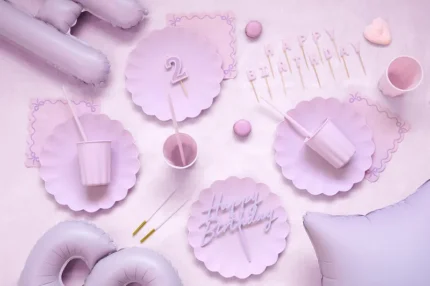 Șervețele cu bordura ondulata, verde deschis – set de 12