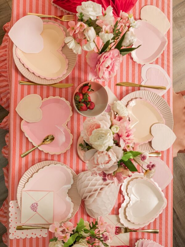 Idei de decor pentru Valentine’s Day – baloane, accente romantice și decoruri WOW