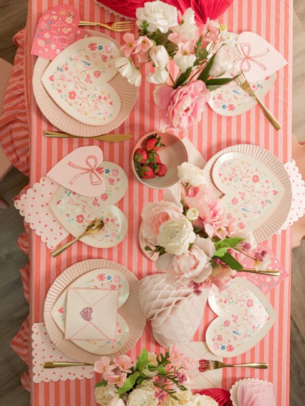 Idei de decor pentru Valentine’s Day – baloane, accente romantice și decoruri WOW