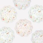Farfurii premium Little Animals – eleganță delicată pentru petreceri copii